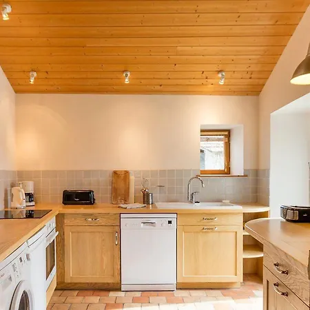 Le Cellier, 2 Bedrooms, 6 Persons - Fr-1-306-891