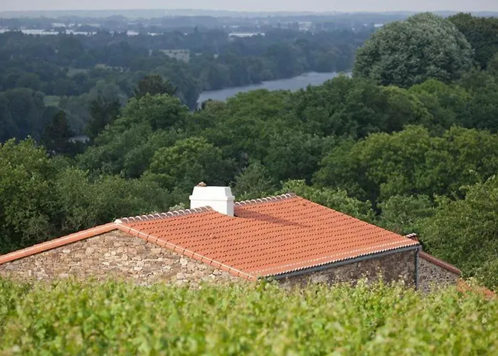 Le Cellier, 2 Bedrooms, 6 Persons - Fr-1-306-891 Hébergement de vacances *