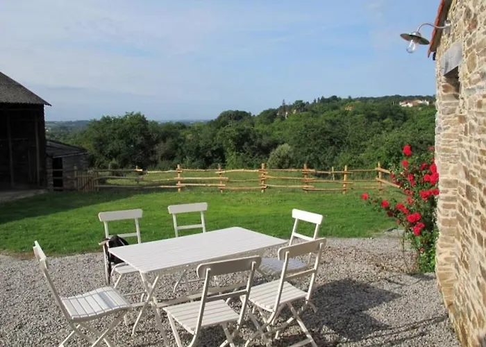 Le Cellier, 2 Bedrooms, 6 Persons - Fr-1-306-891 Hébergement de vacances